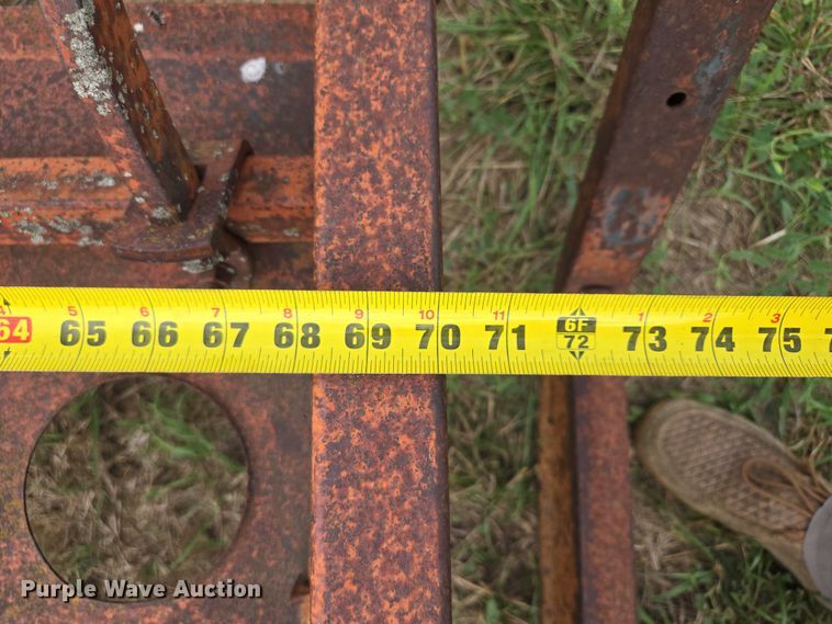 image for item EF1968 Bale accumulator grapple