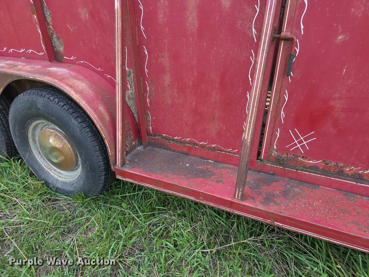 image for item EF3683 1984 Pondarosa livestock trailer