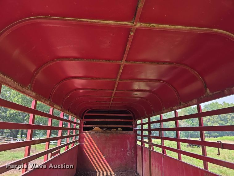 image for item EF3683 1984 Pondarosa livestock trailer