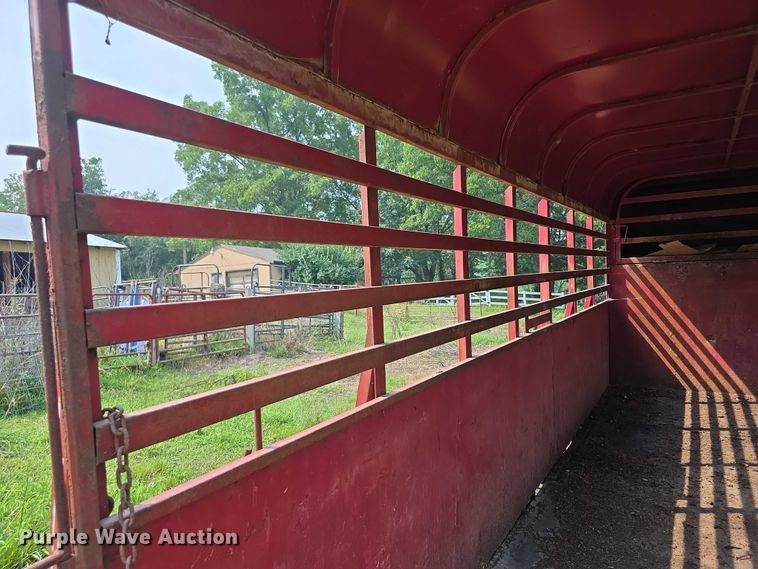 image for item EF3683 1984 Pondarosa livestock trailer