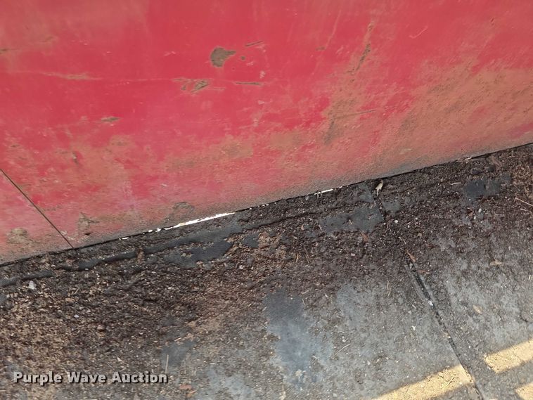 image for item EF3683 1984 Pondarosa livestock trailer