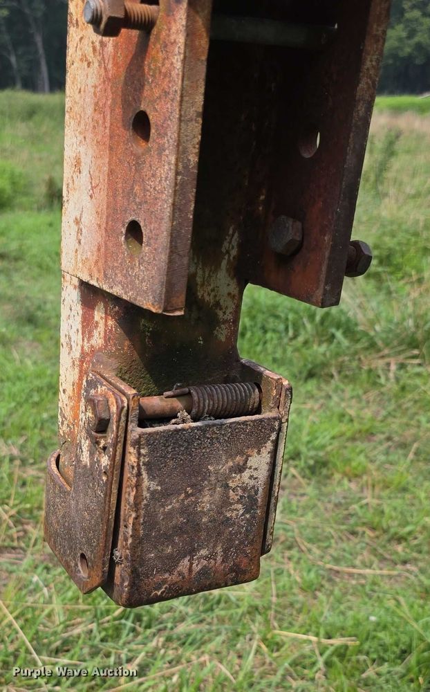 image for item EF3684 1981 Trail King 0651-1800 equipment trailer