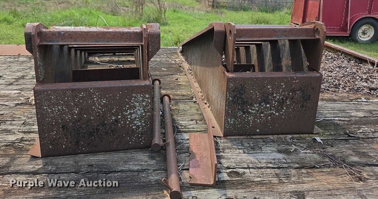 image for item EF3684 1981 Trail King 0651-1800 equipment trailer