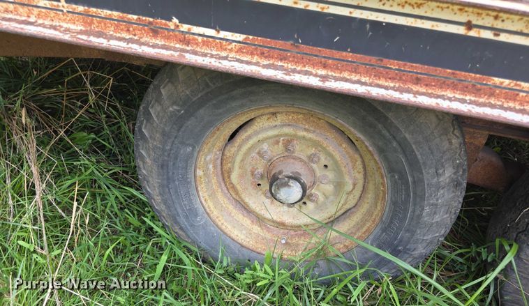 image for item EF3684 1981 Trail King 0651-1800 equipment trailer