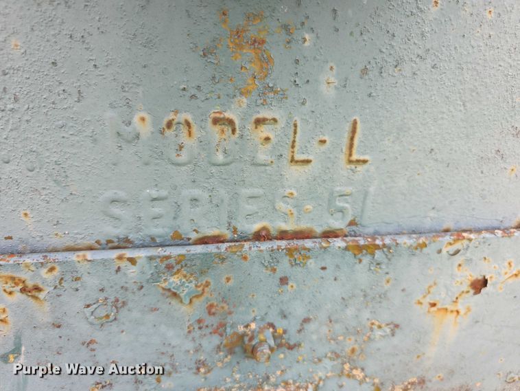 image for item EF3685 John Deere Model L Series 51 manure spreader