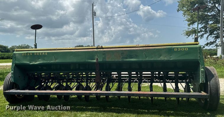 image for item EM2203 John Deere 8300 grain drill