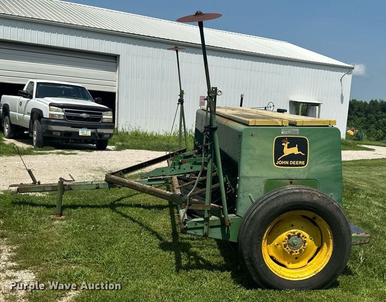 image for item EM2203 John Deere 8300 grain drill