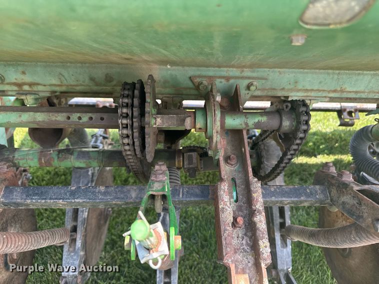 image for item EM2203 John Deere 8300 grain drill