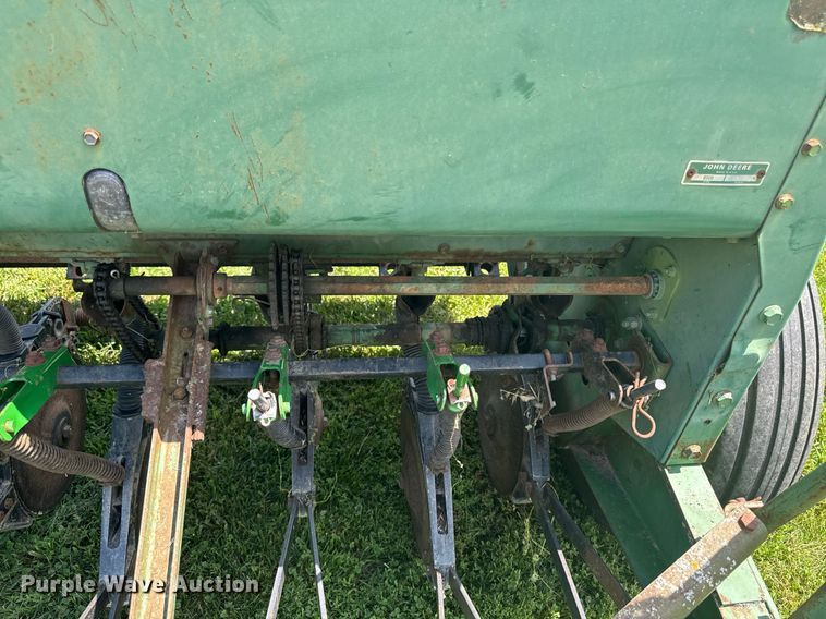 image for item EM2203 John Deere 8300 grain drill