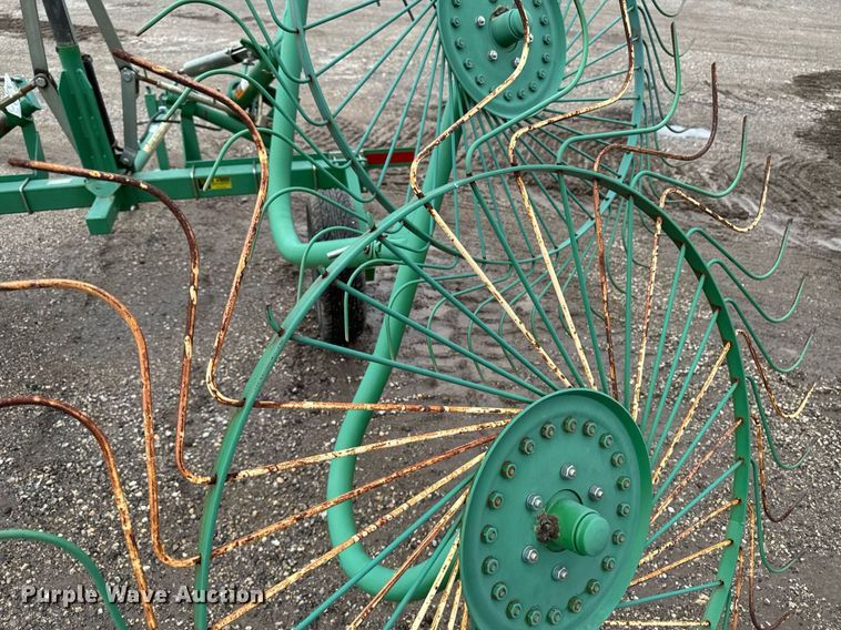 image for item EM2206 John Deere 702 hay rake