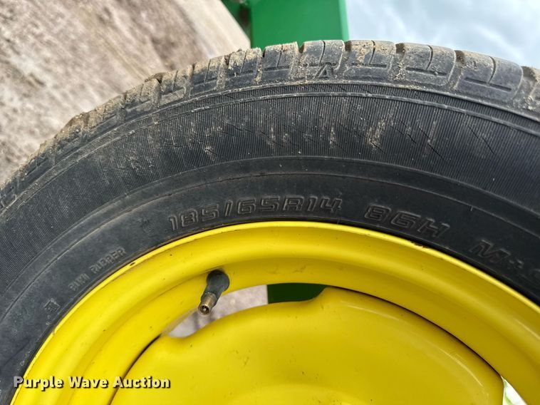 image for item EM2206 John Deere 702 hay rake