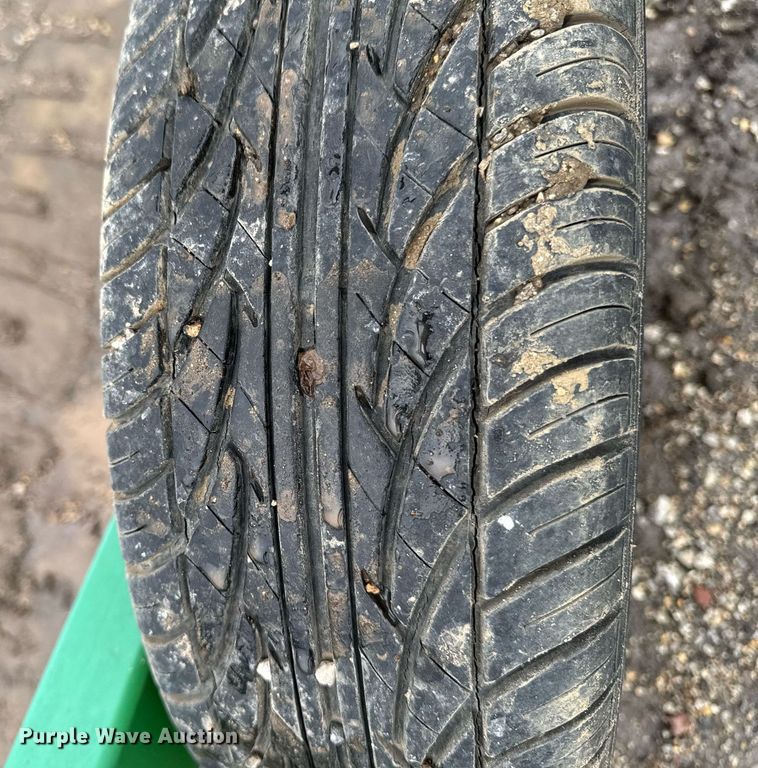 image for item EM2206 John Deere 702 hay rake