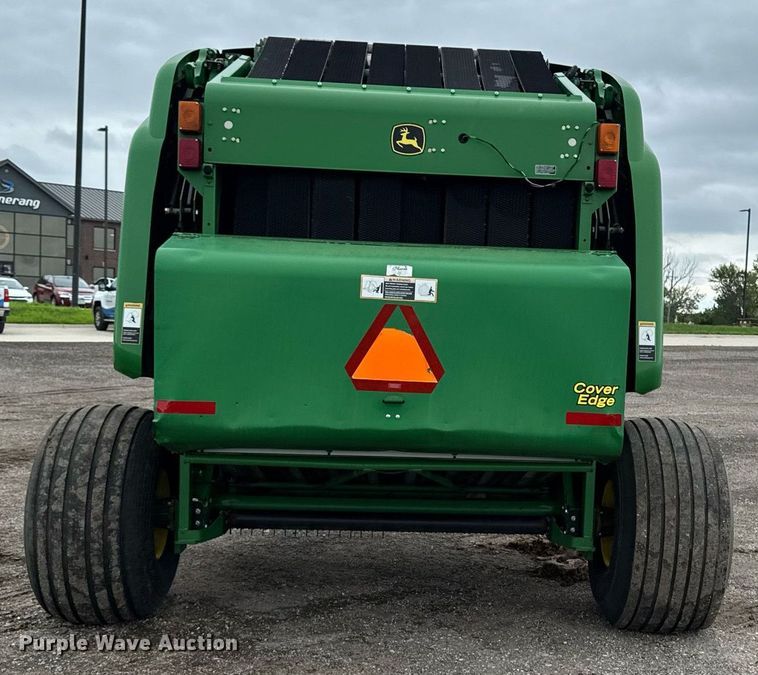 image for item EM2212 John Deere 569 Premium round baler