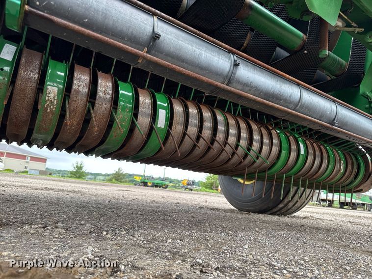 image for item EM2212 John Deere 569 Premium round baler