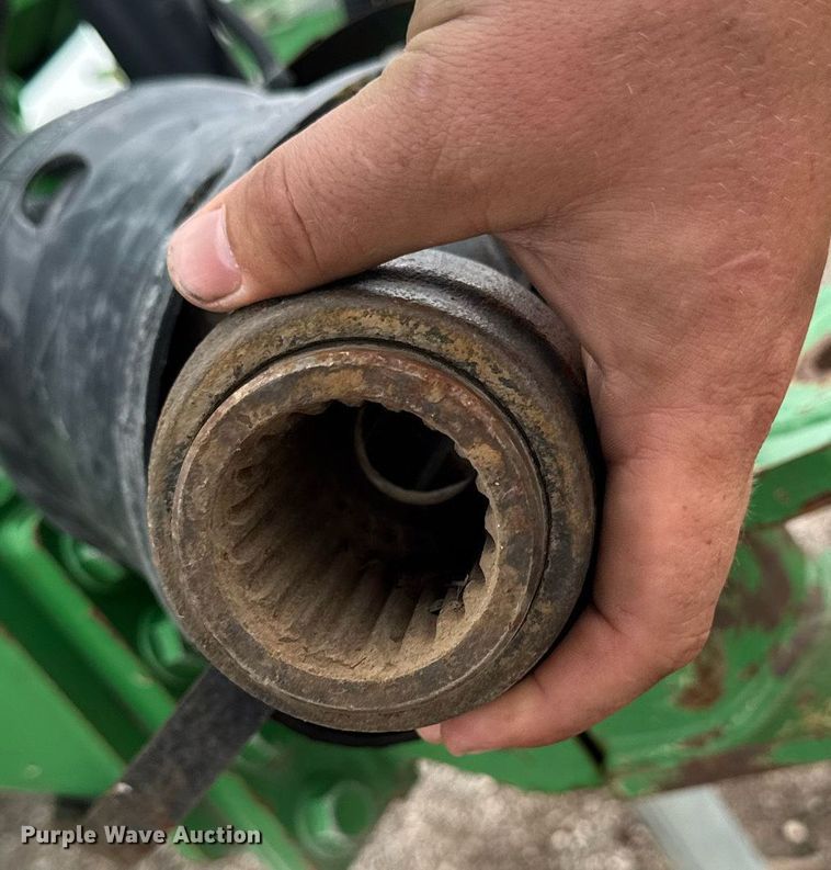 image for item EM2212 John Deere 569 Premium round baler