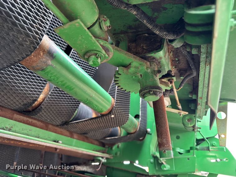 image for item EM2212 John Deere 569 Premium round baler