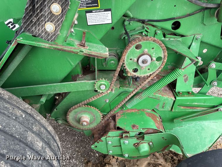 image for item EM2212 John Deere 569 Premium round baler