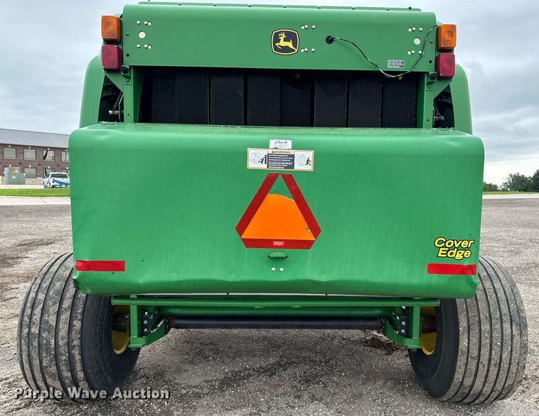 image for item EM2212 John Deere 569 Premium round baler