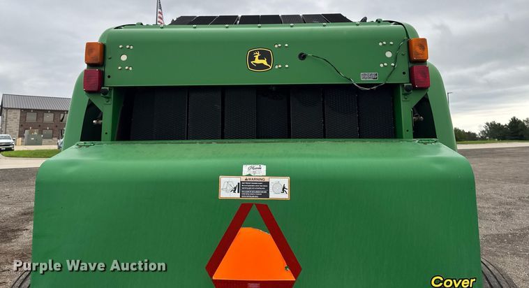 image for item EM2212 John Deere 569 Premium round baler