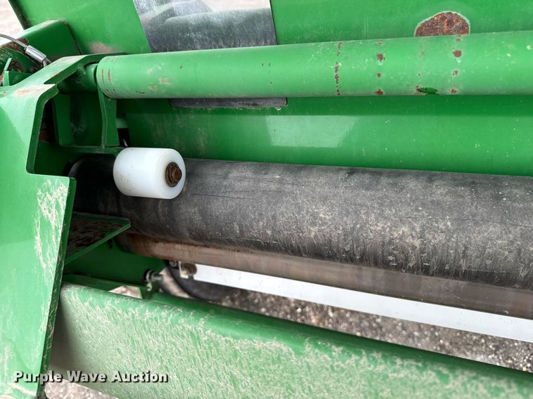 image for item EM2212 John Deere 569 Premium round baler