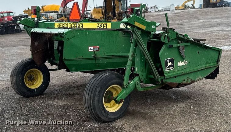John Deere 935 MoCo swather / windrower in Anamosa, IA | Item EM2213 ...