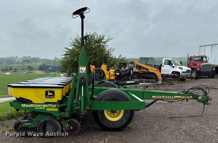 image for item EM2215 John Deere 1780 planter