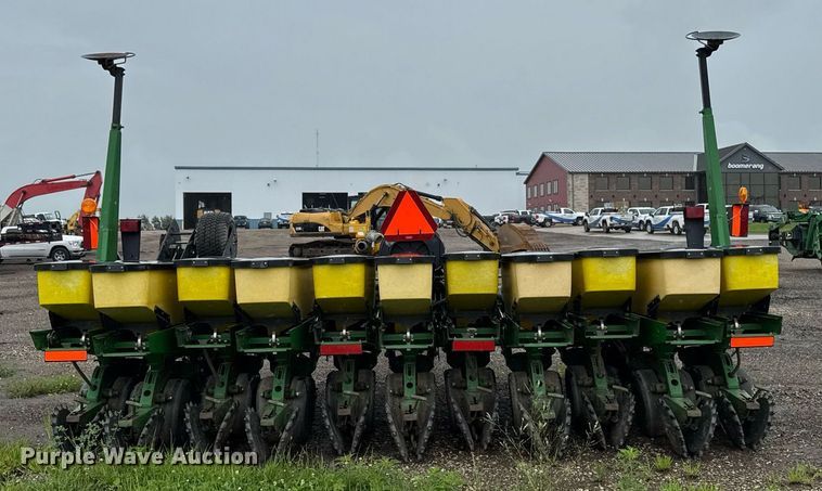 image for item EM2215 John Deere 1780 planter