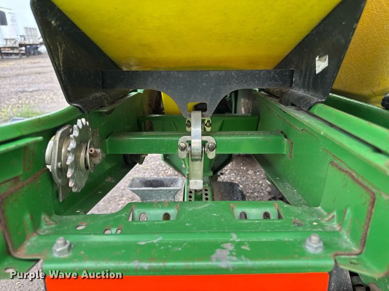 image for item EM2215 John Deere 1780 planter