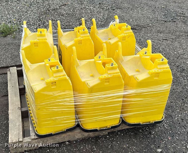 image for item EM2215 John Deere 1780 planter