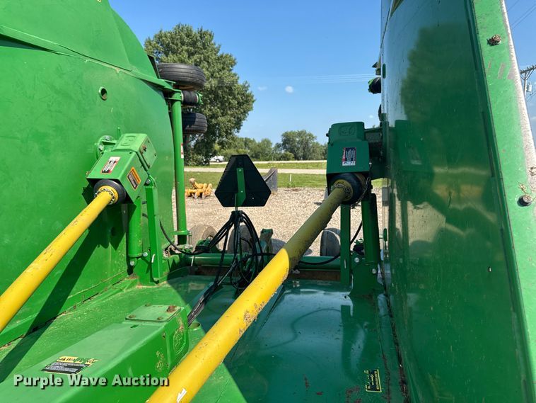 image for item EM2260 John Deere CX20 batwing rotary mower