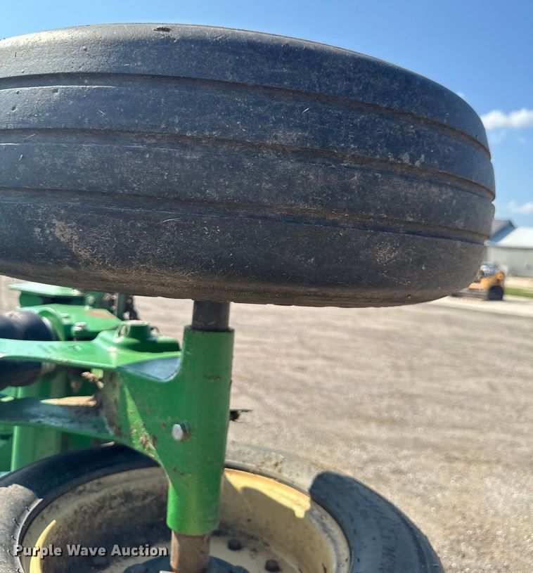 image for item EM2260 John Deere CX20 batwing rotary mower