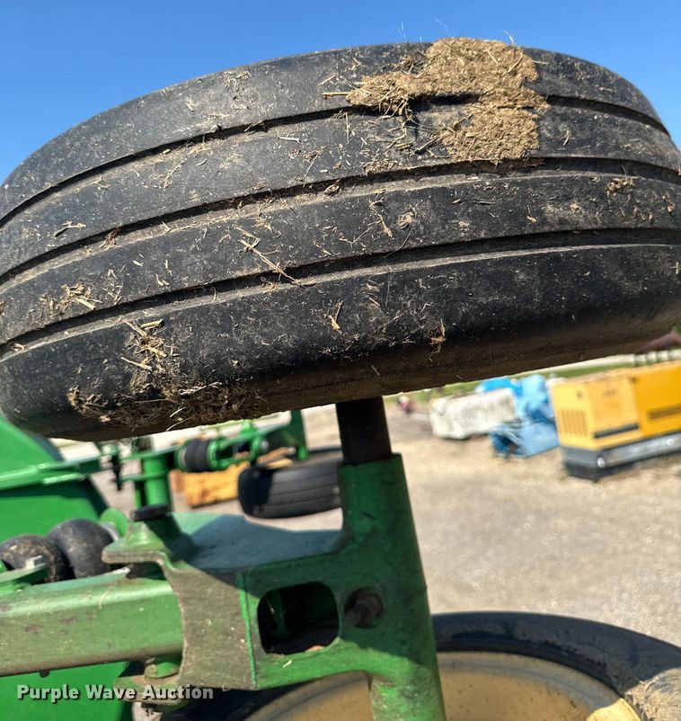 image for item EM2260 John Deere CX20 batwing rotary mower