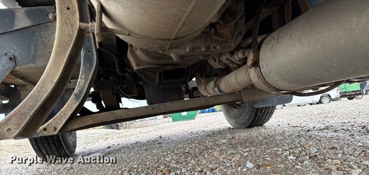 image for item EM2270 1993 International 8100 grain truck