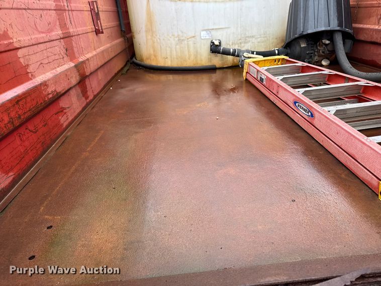 image for item EM2270 1993 International 8100 grain truck