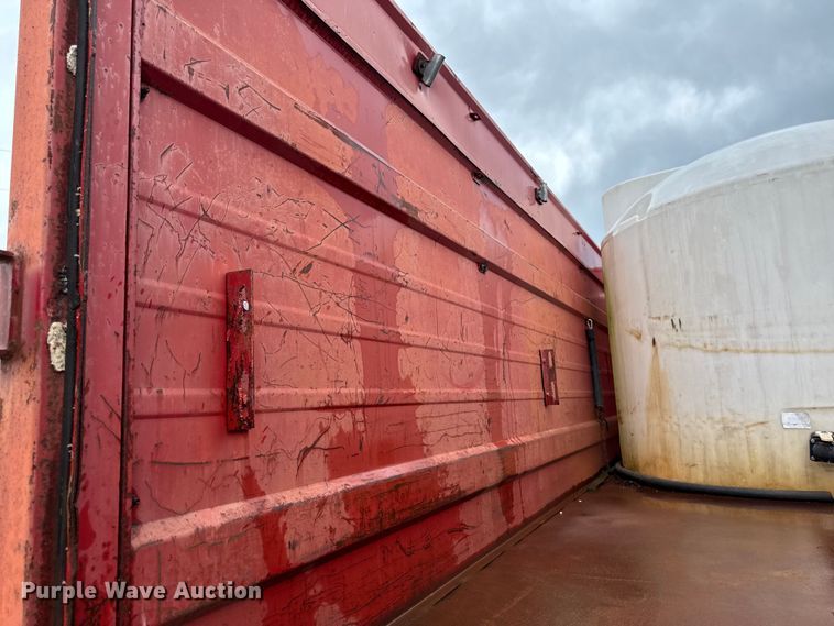 image for item EM2270 1993 International 8100 grain truck