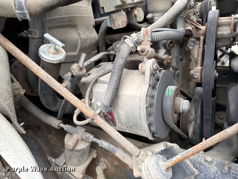 image for item EM2270 1993 International 8100 grain truck