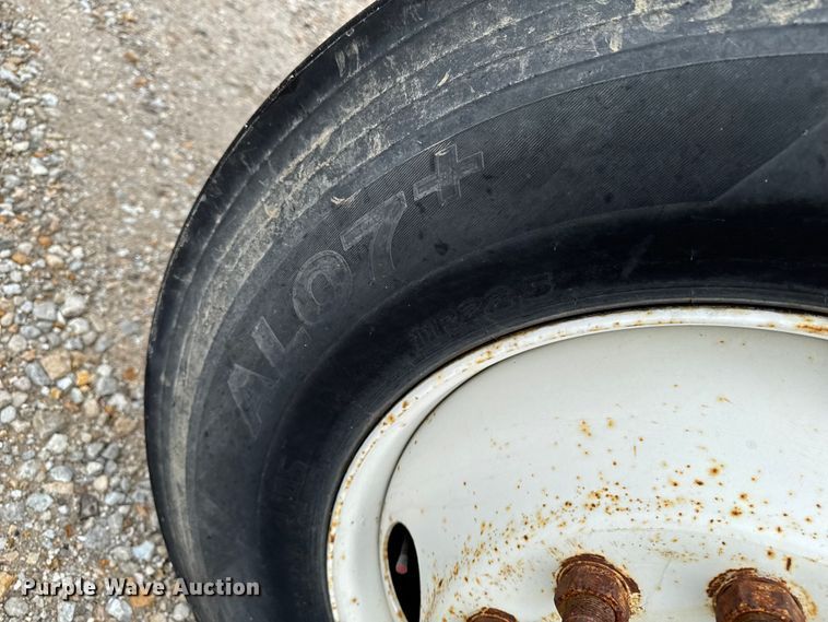 image for item EM2270 1993 International 8100 grain truck