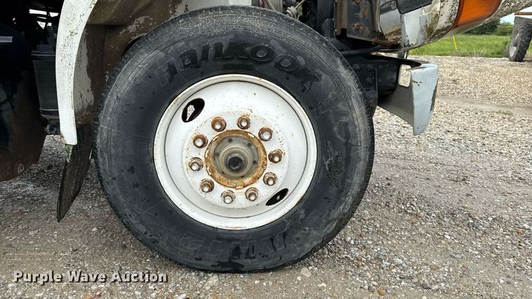 image for item EM2270 1993 International 8100 grain truck