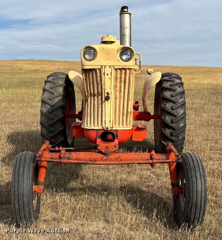 image for item EM5074 Case 830 tractor