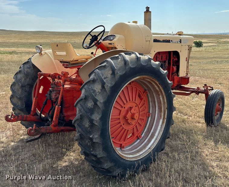 image for item EM5074 Case 830 tractor