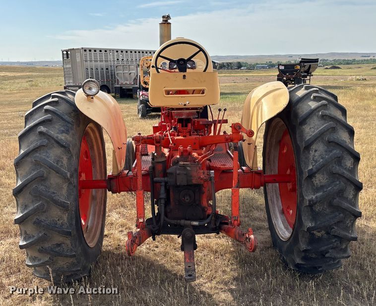 image for item EM5074 Case 830 tractor