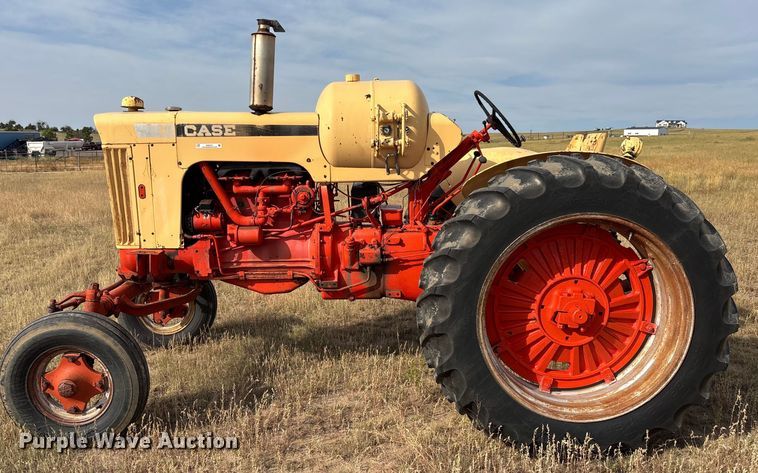 image for item EM5074 Case 830 tractor