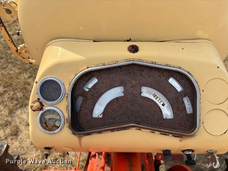 image for item EM5074 Case 830 tractor