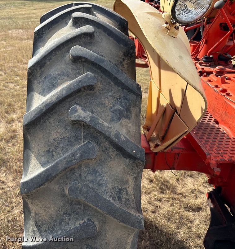 image for item EM5074 Case 830 tractor