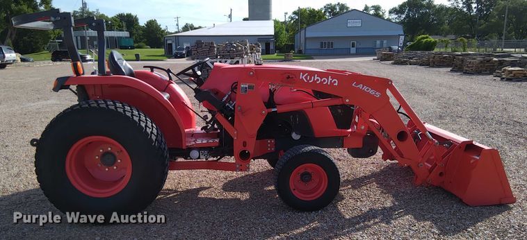 image for item EM8031 2019 Kubota MX4800 tractor