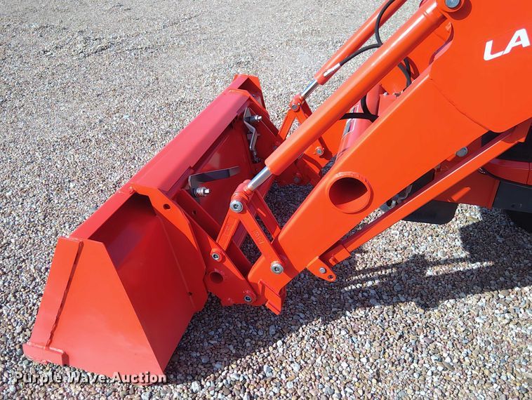 image for item EM8031 2019 Kubota MX4800 tractor