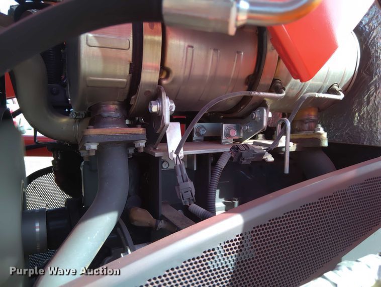 image for item EM8031 2019 Kubota MX4800 tractor