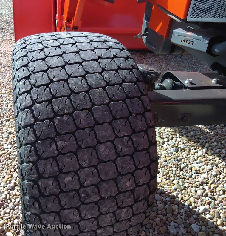 image for item EM8031 2019 Kubota MX4800 tractor