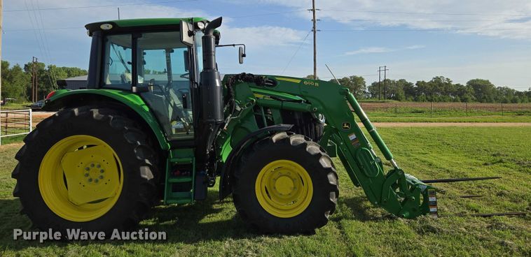 image for item EN8313 2022 John Deere 6120M MFWD tractor