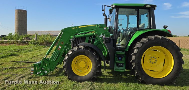 image for item EN8313 2022 John Deere 6120M MFWD tractor